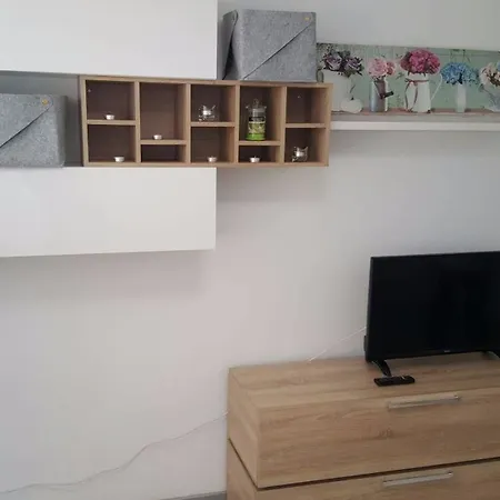 In Candelaria, With Wonderful Sea View And Pool Access - 1 Km F *