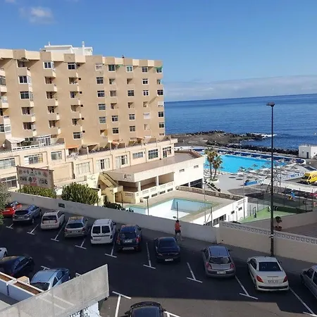 In Candelaria, With Wonderful Sea View And Pool Access - 1 Km F * Candelaria